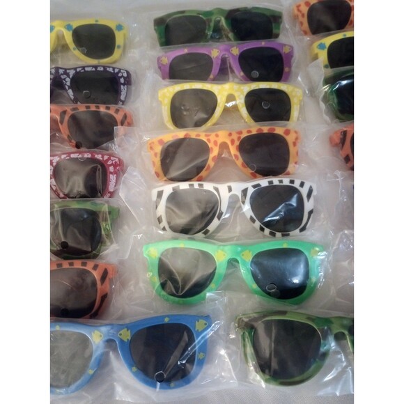 20pc Kids Toddler Sunglasses Lot Party Favor Giveaways Prizes - Picture 3 of 4